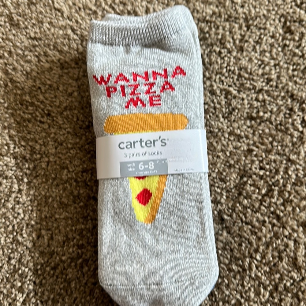 Set of 3 carters socks. Size 6-8